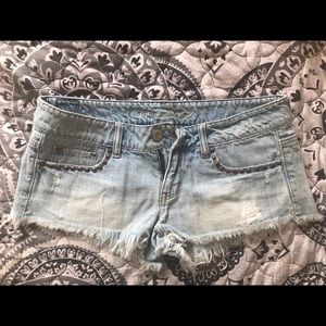 American Eagle Studded Jean Shorts Size 6
